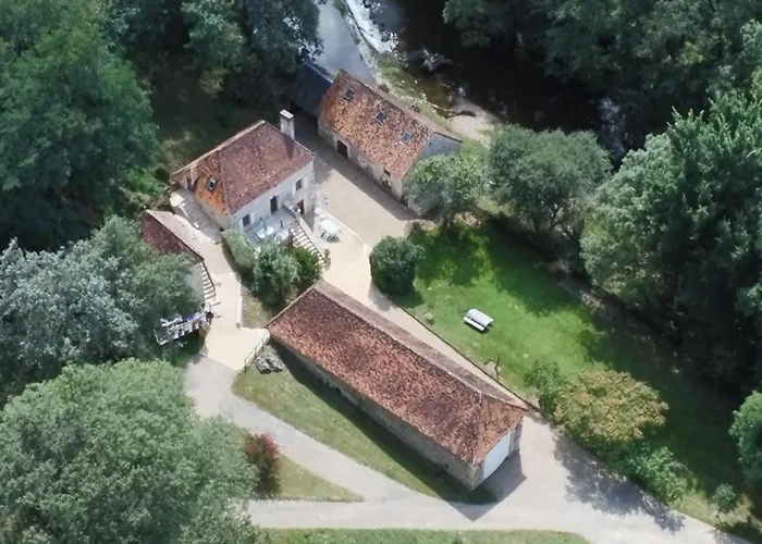 Le Moulin Du Cluzeau